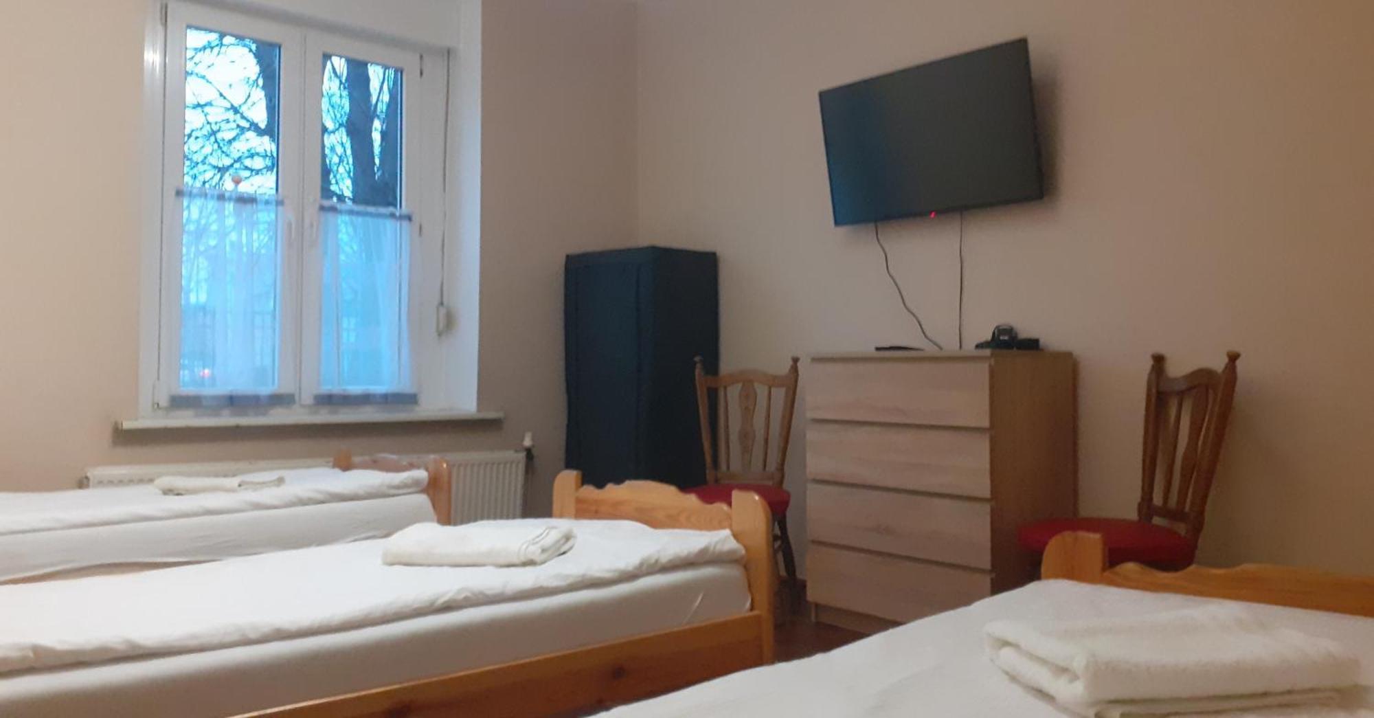 Kamienica Lägenhet Gniezno Exteriör bild